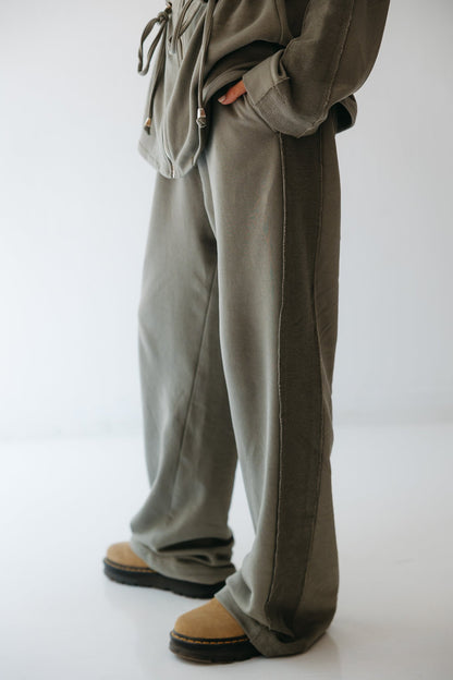 Everyday Utility Set in Khaki