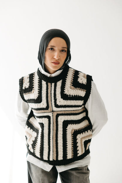 The Artisan Vest in Black